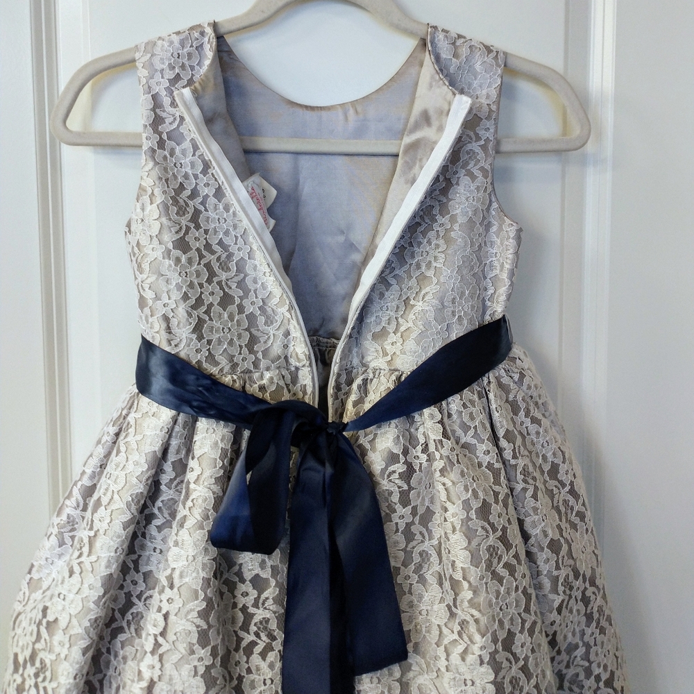Girl's Cinderella Couture Silver Blue Lace Sleeveless Formal Dress Size 10 - Picture 4 of 12
